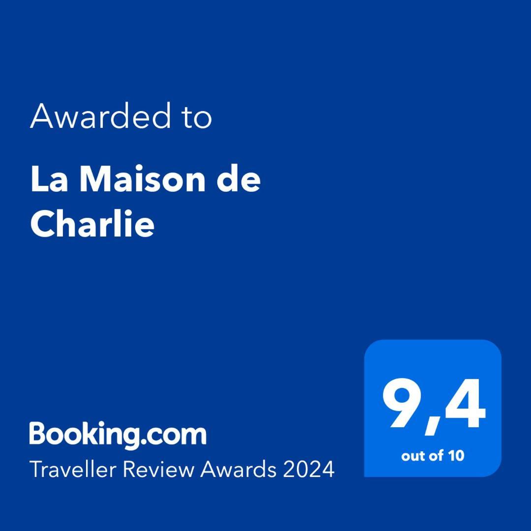 La Maison De Charlie Vaugines Bagian luar foto