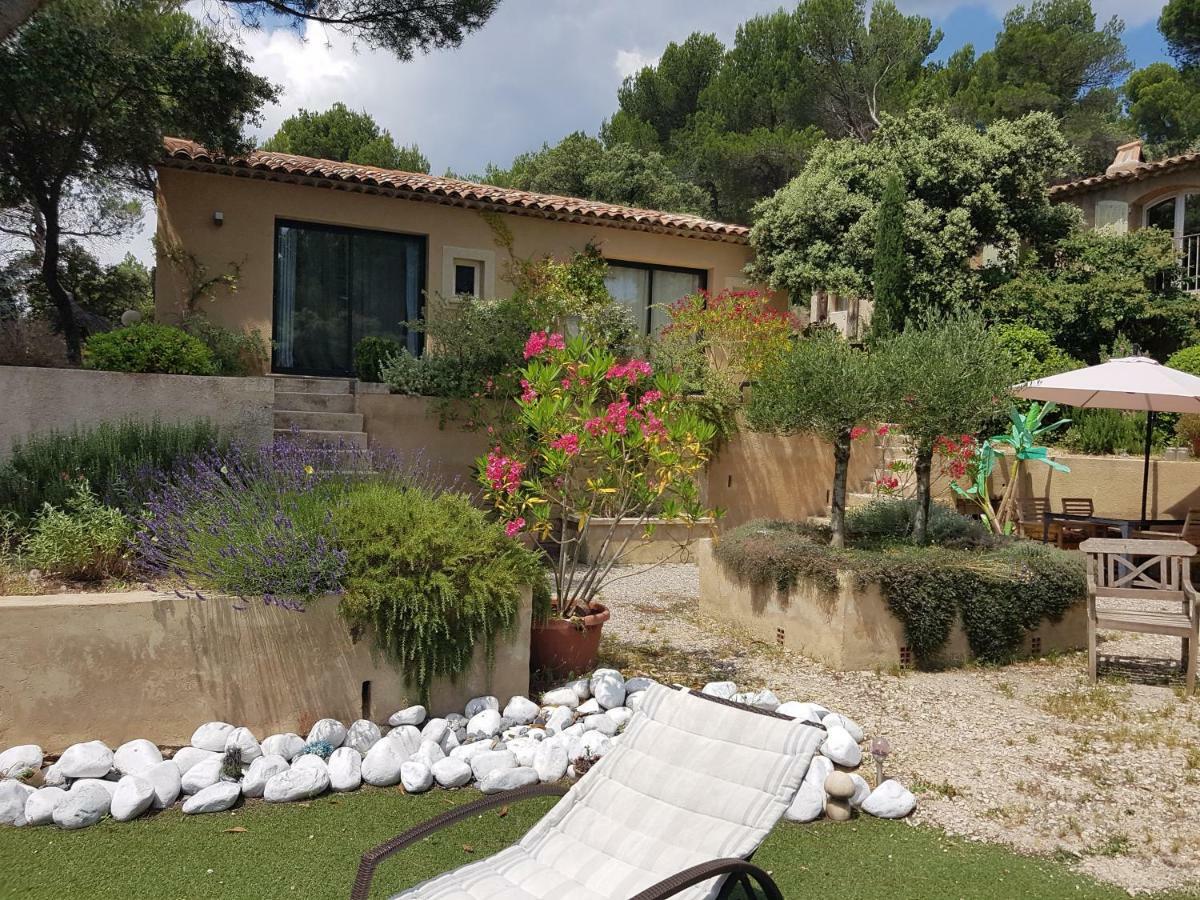 La Maison De Charlie Vaugines Bagian luar foto